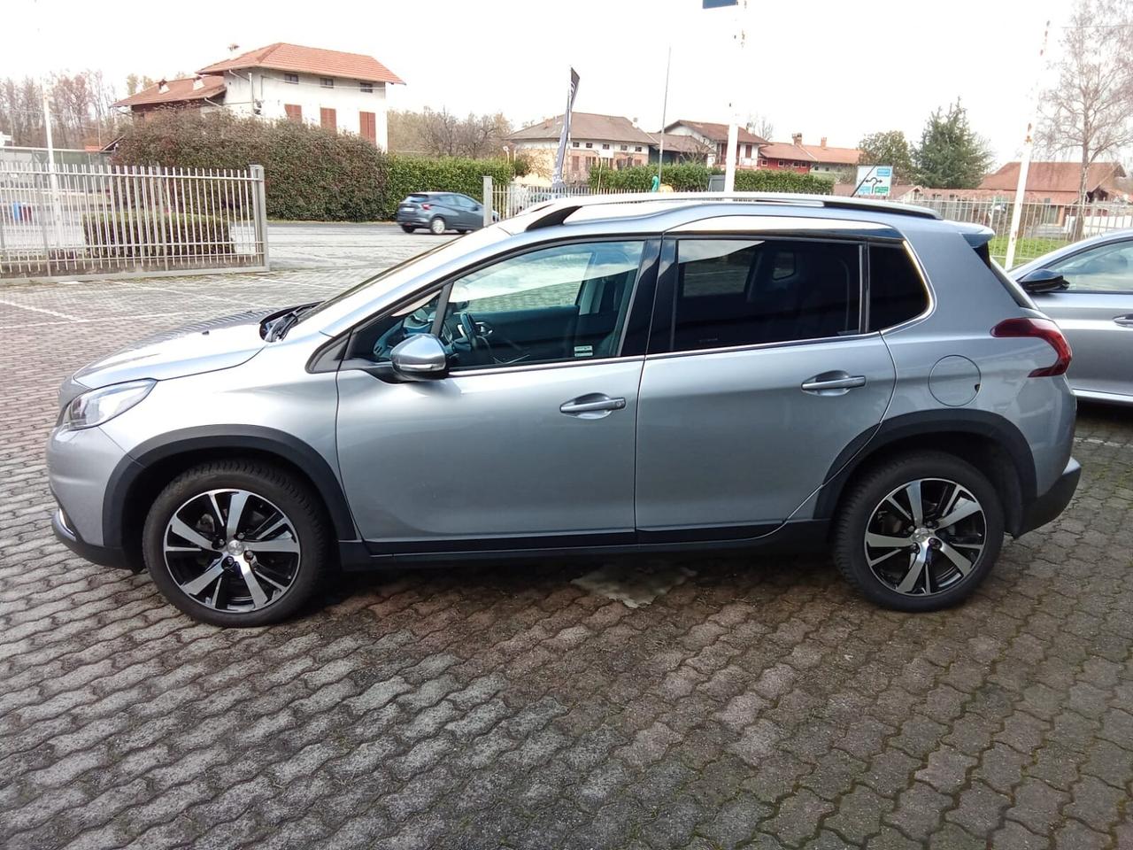 Peugeot 2008 BlueHDi 120 EAT6 S&S Allure