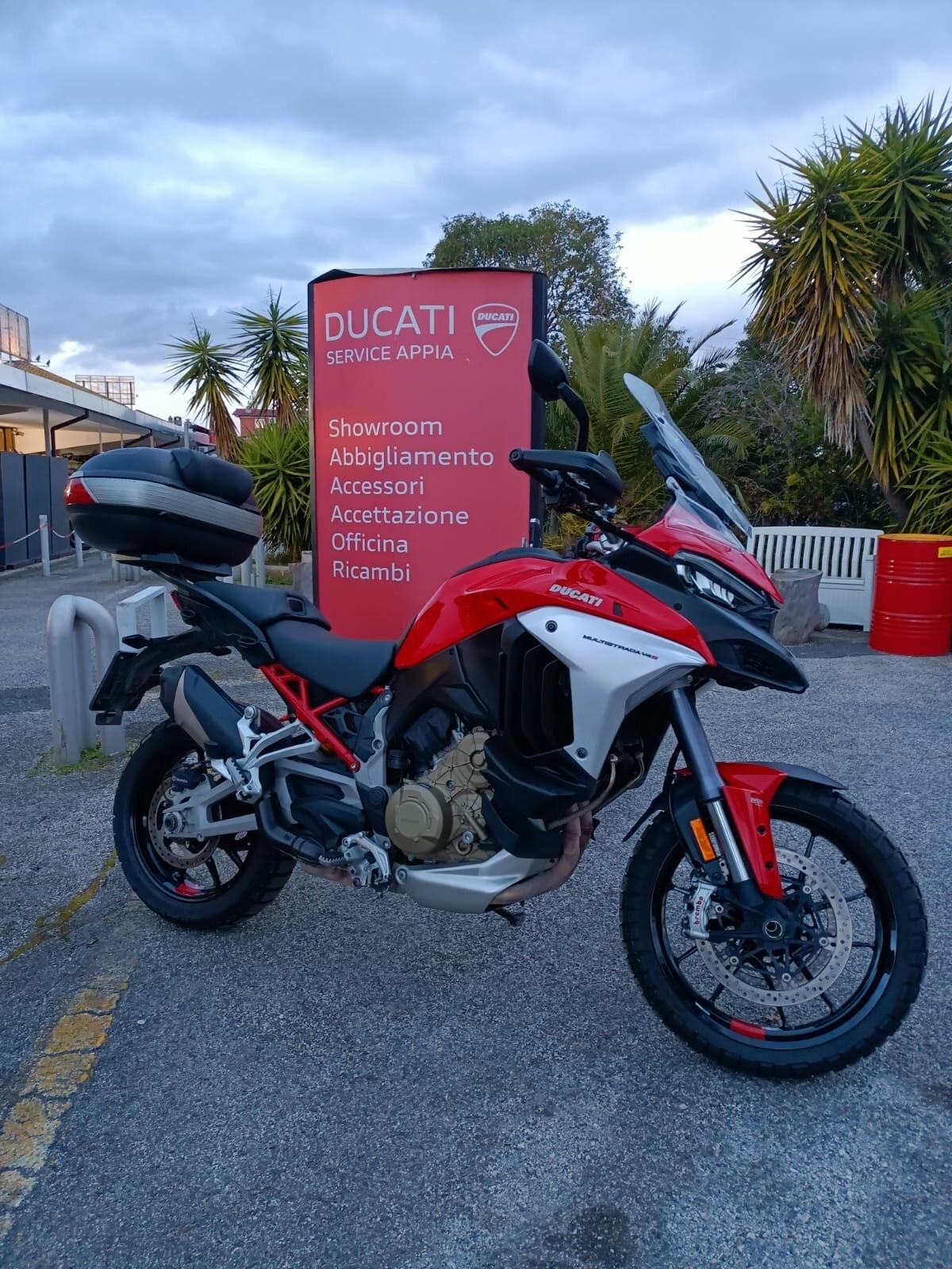 Ducati Multistrada V4 TRAVEL & RADAR