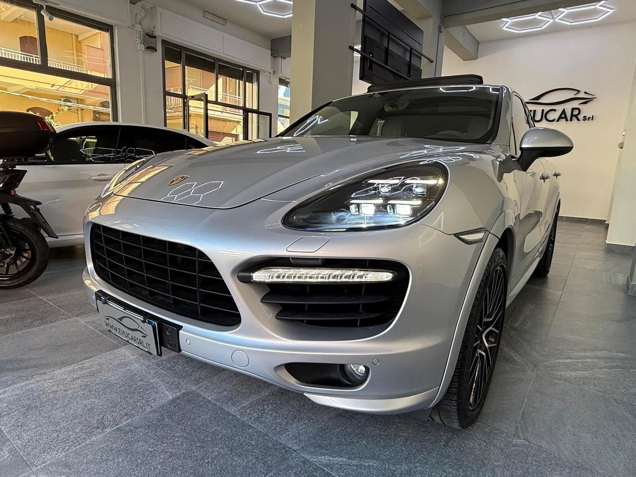 Porsche Cayenne 4.8 GTS