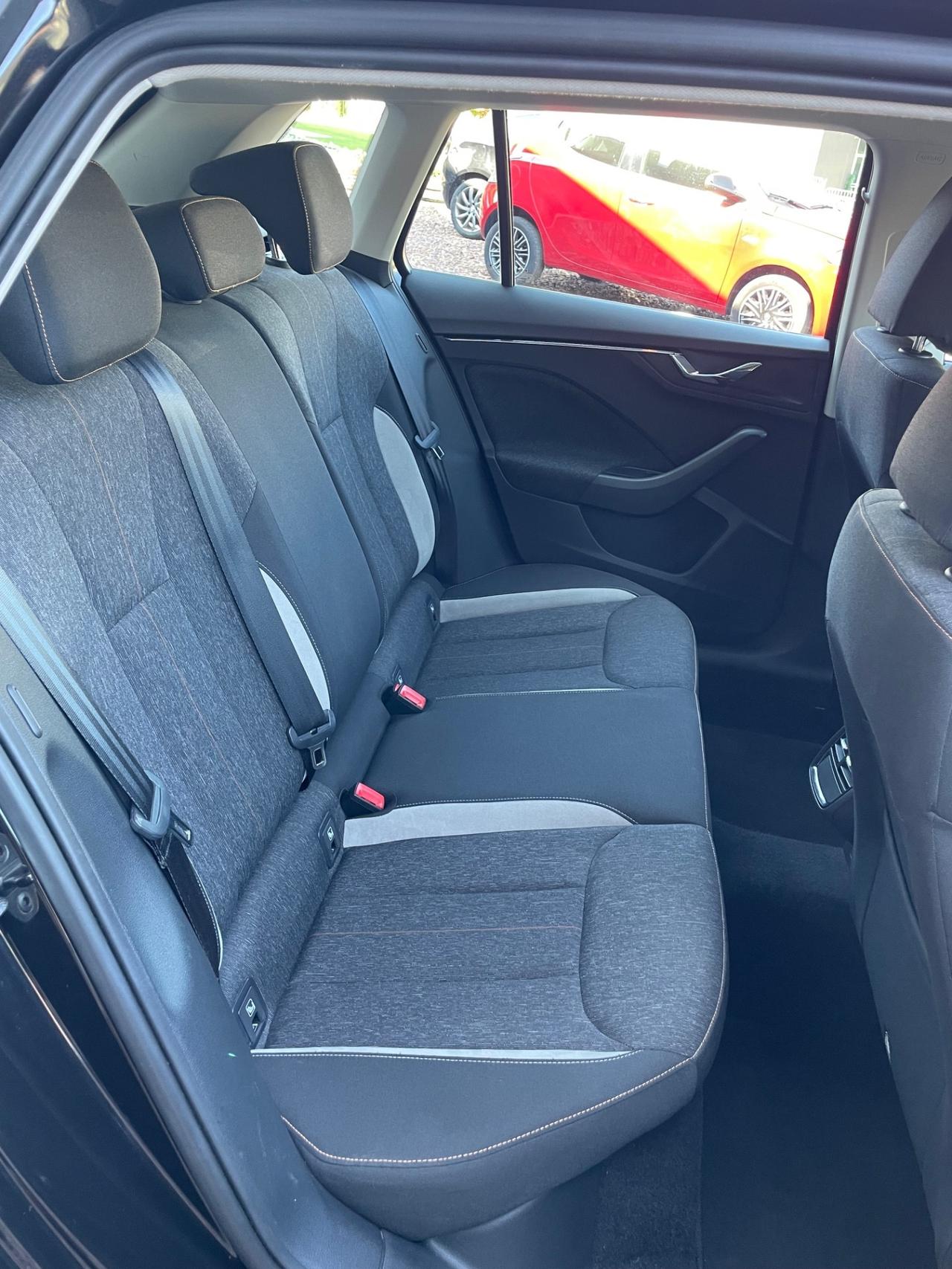 Skoda Kamiq 1.0 TSI Black Dots