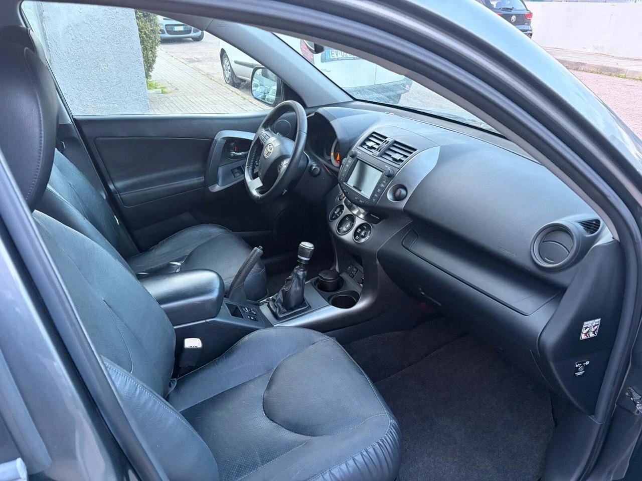 Toyota RAV4-UNICO PROPRIETARIO-4X4