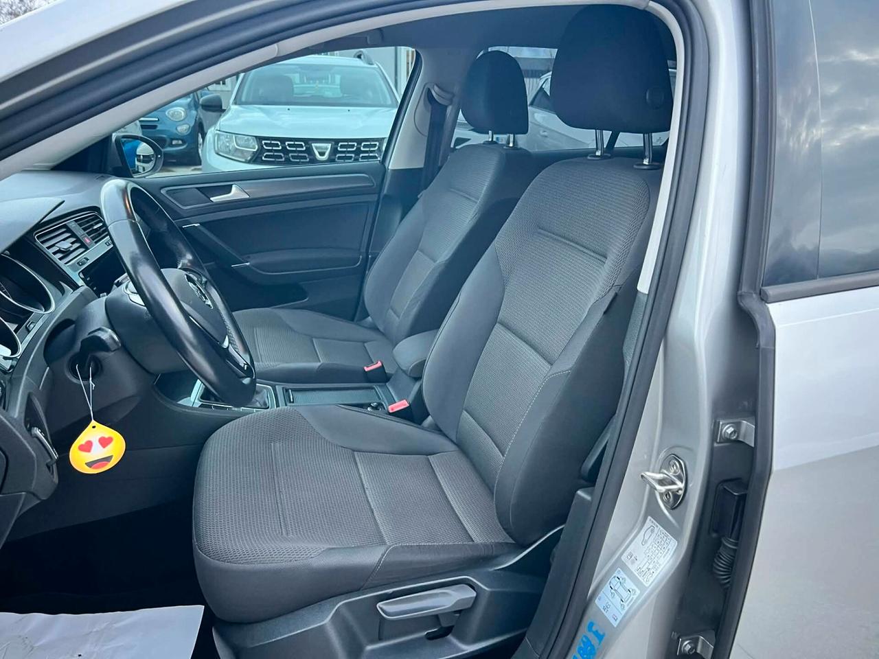 Volkswagen Golf 1.6 TDI 115 CV -CARPLAY-LED