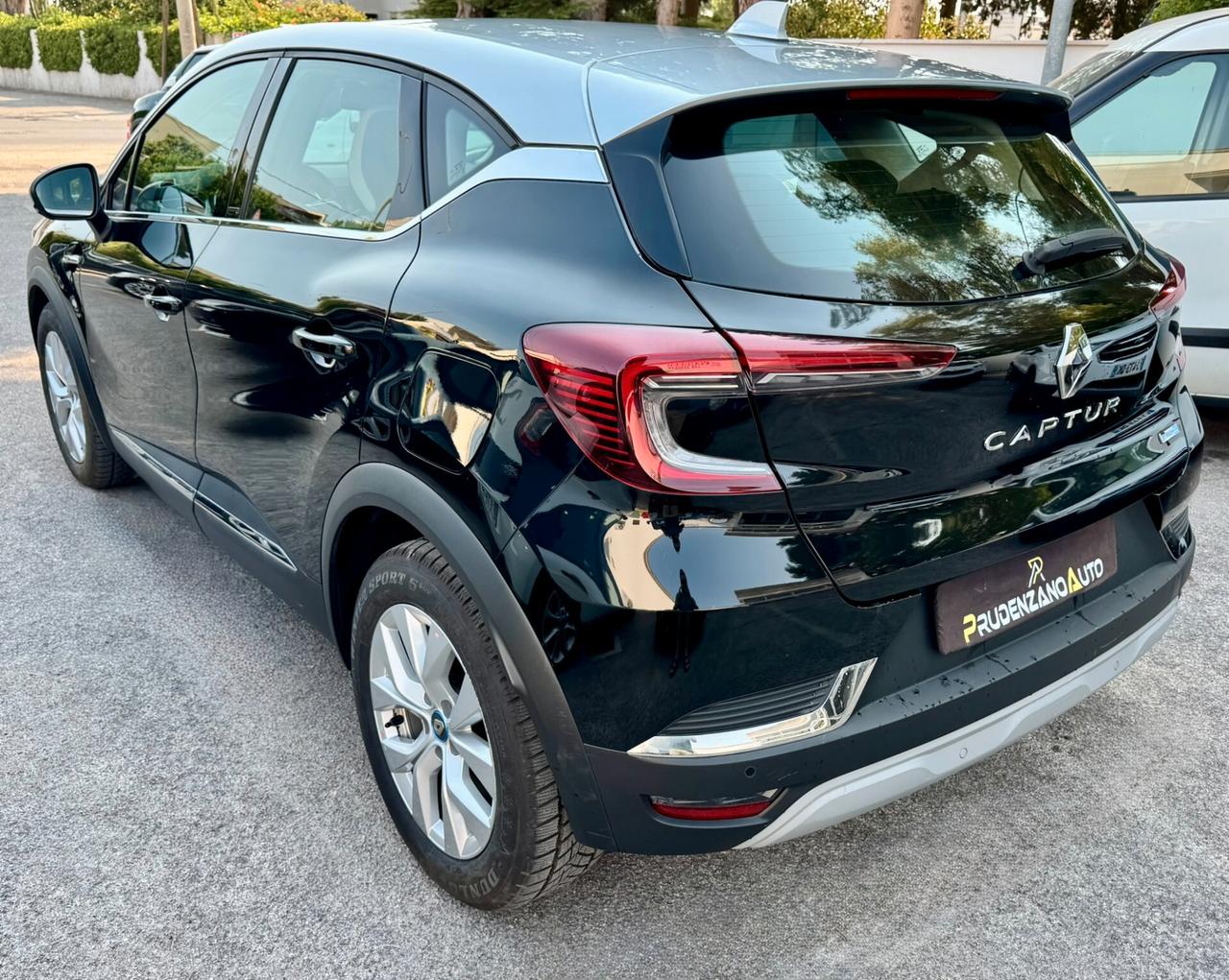 Renault Captur 1.6 Plug-in Hybrid E-Tech 160 CV Intens