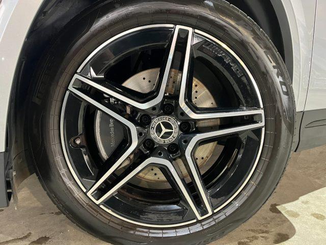 MERCEDES-BENZ GLA 200 d Autom. AMG Premium Plus NIGHT/LED MULTICOL/TELEC