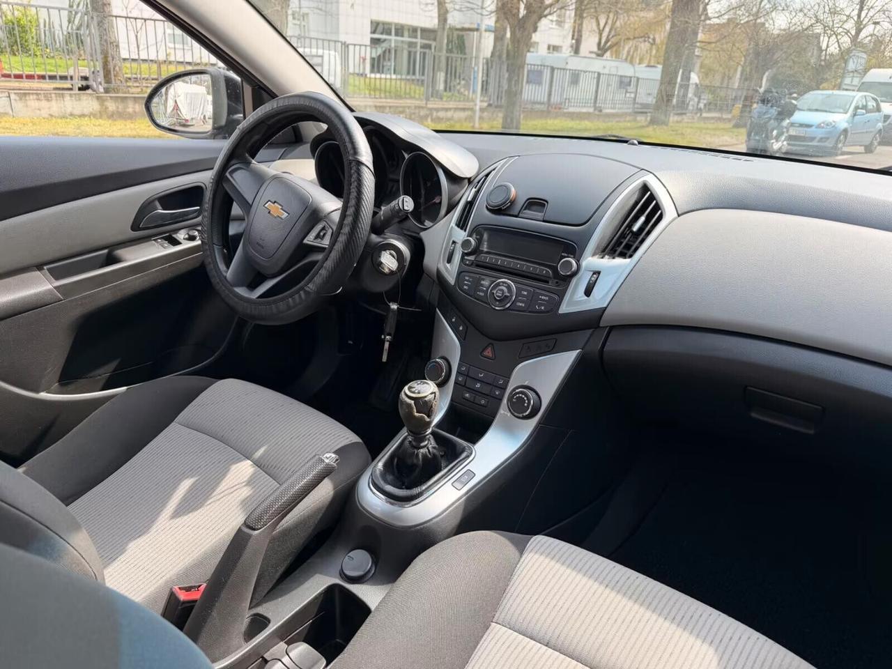 Chevrolet Cruze 1.6 5 porte LS