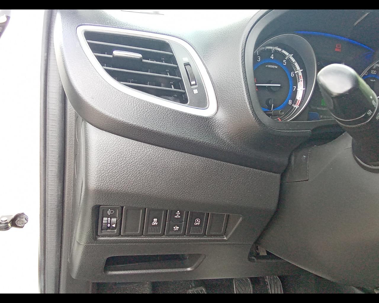 SUZUKI Baleno (2016) - Baleno 1.2 Hybrid Top