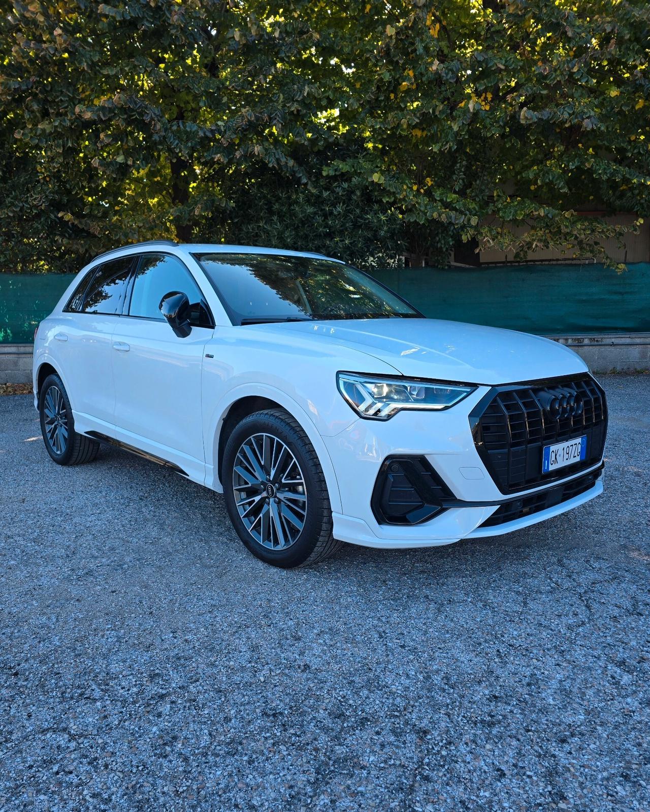 Audi Q3 SPB 35 TDI S-line BlackNight