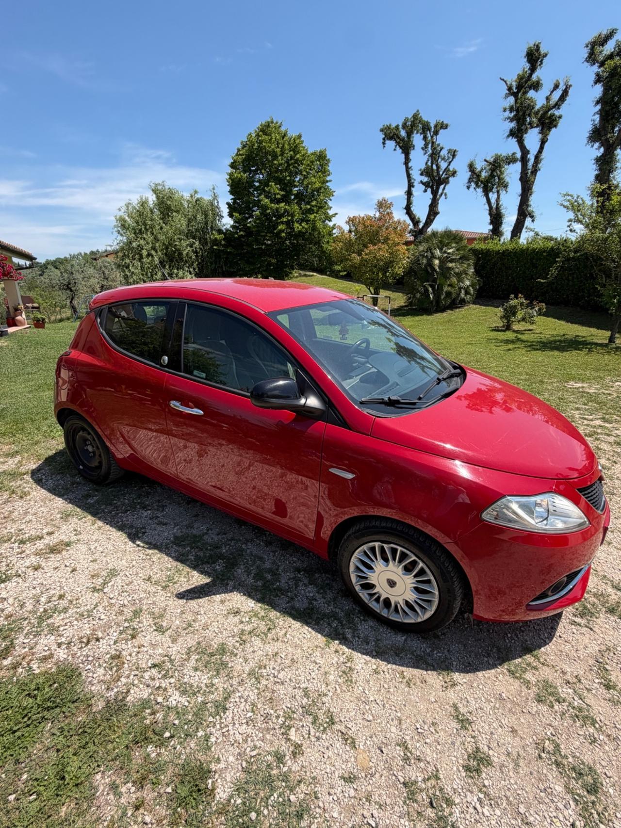Lancia Ypsilon 1.2 69 CV 5 porte GPL Ecochic Gold