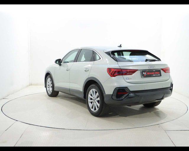 AUDI Q3 SPB 35 TDI S tronic Business Plus