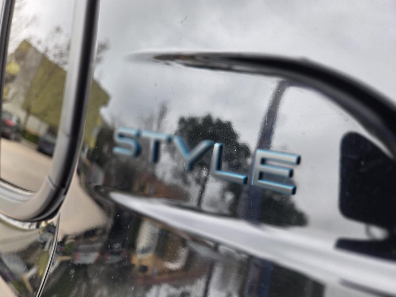 PEUGEOT 208 1.2 75CV STYLE ANNO*2024 SOLO *28000Km