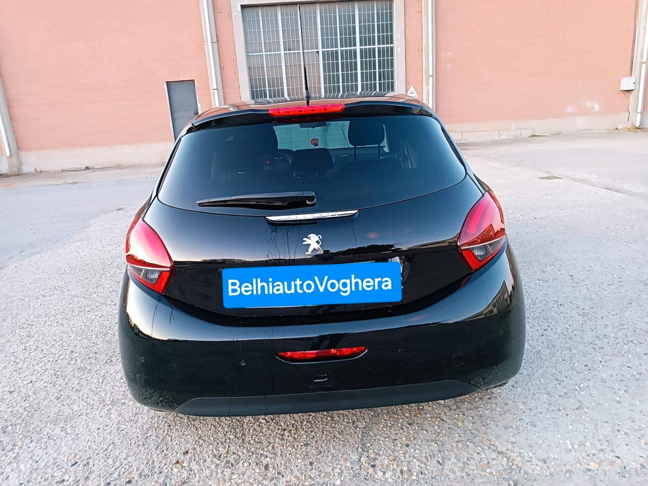 Peugeot 208 2018---1.2 Benzina Neopatentati