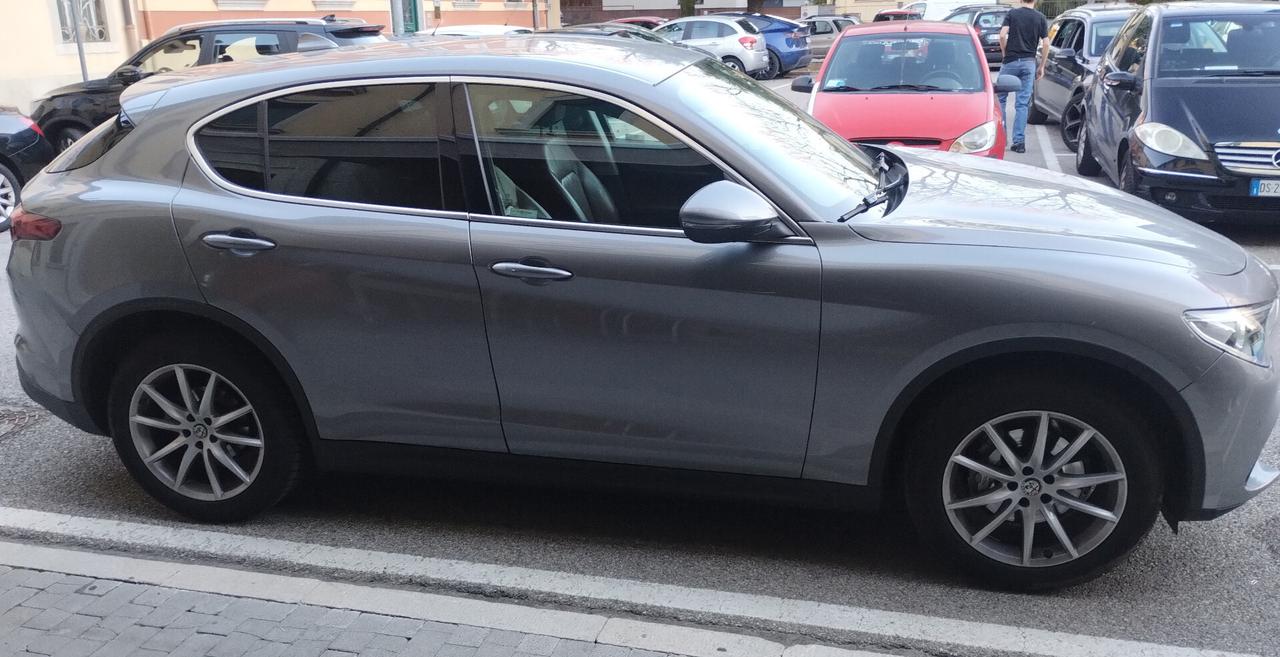 Alfa Romeo Stelvio 2.2 Turbodiesel 210 CV AT8 Q4 Executive