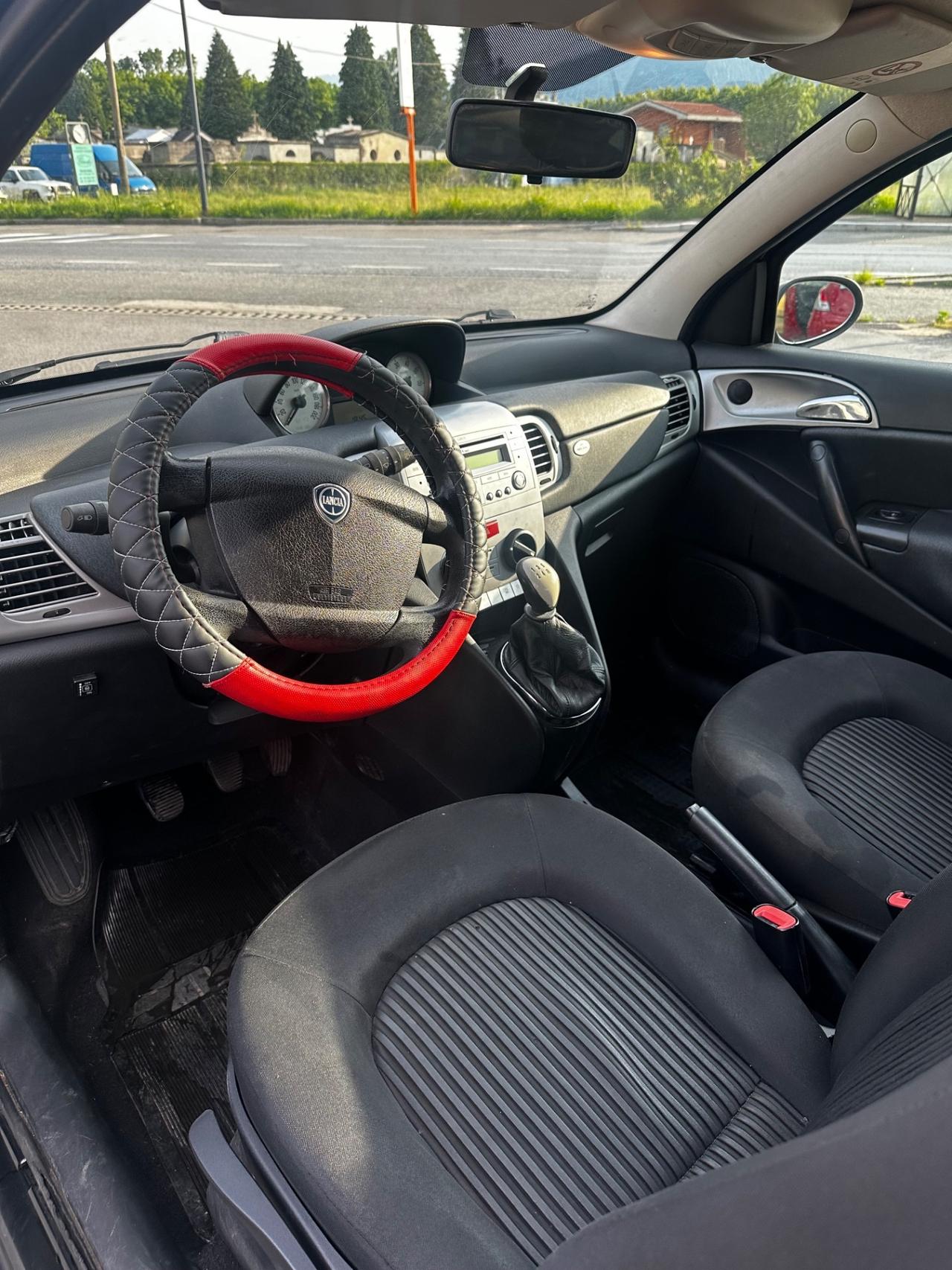Lancia Ypsilon 1.4 Platino Ecochic GPL
