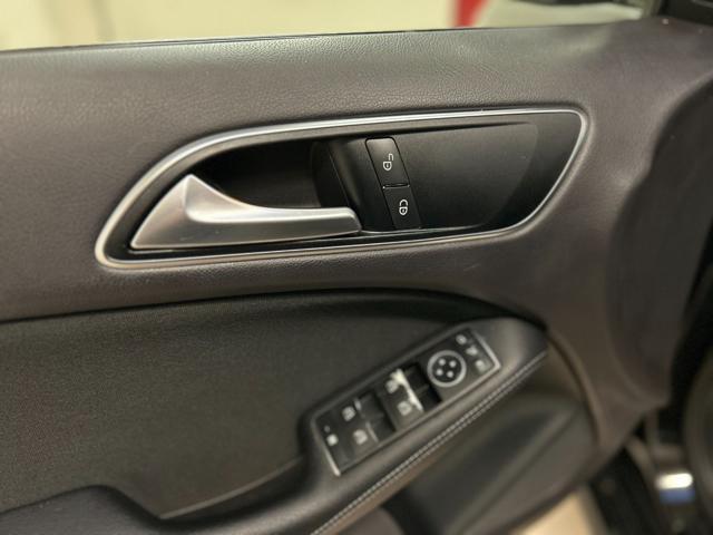 MERCEDES-BENZ B 180 d Automatic Executive