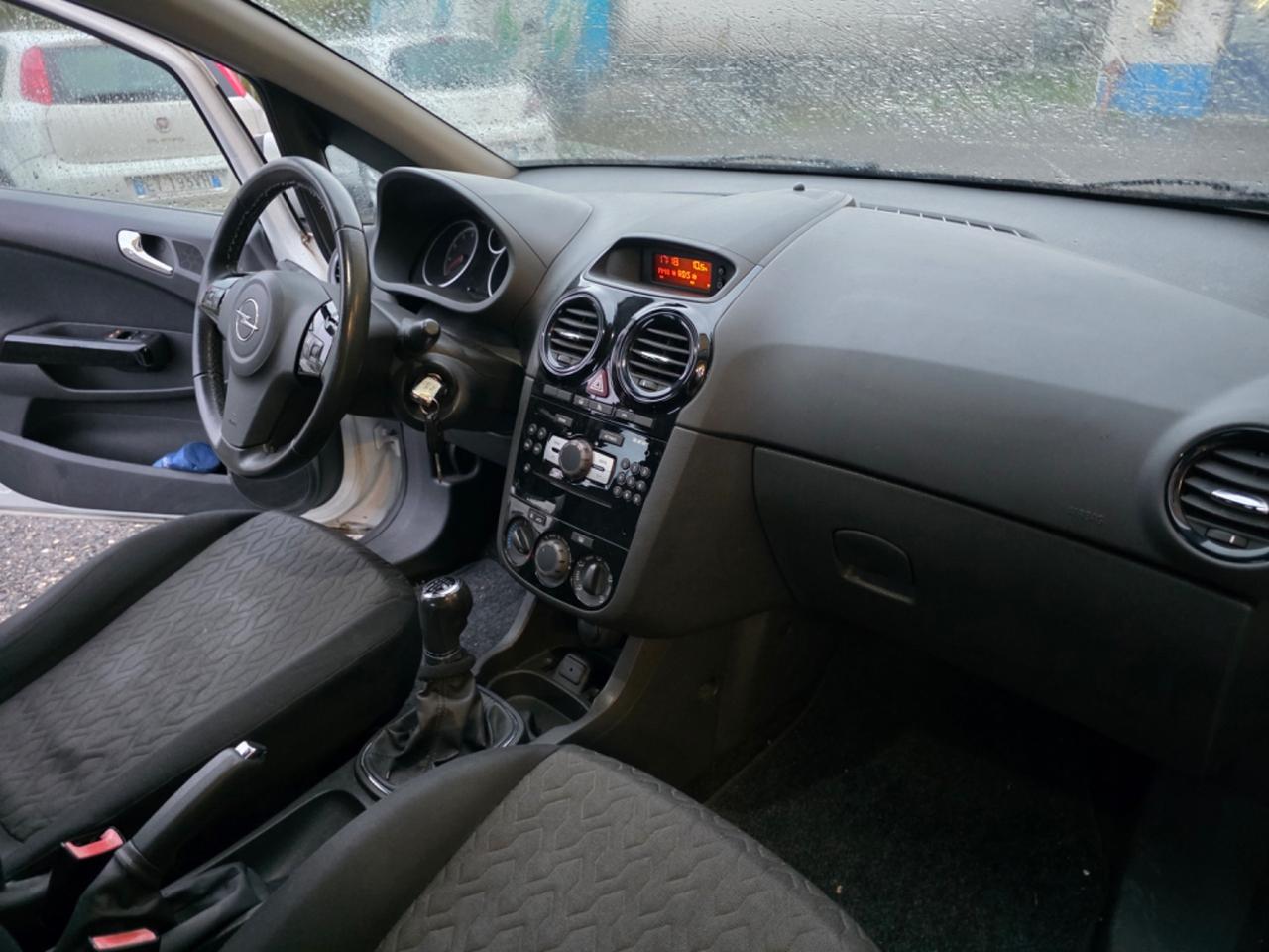 Opel Corsa 1.2 85CV 5 porte GPL-TECH Edition