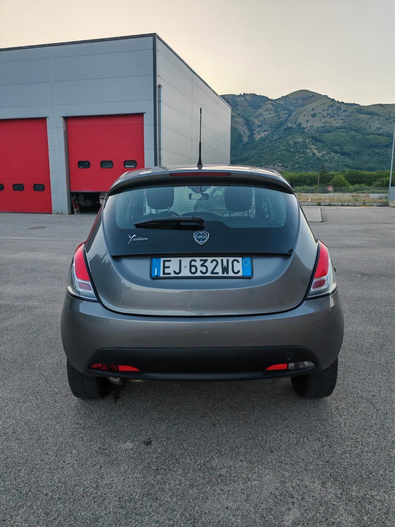 Lancia Ypsilon 1.2 69 CV Platinum