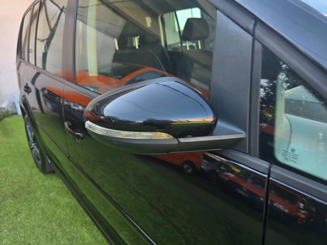 Volkswagen Touran 1.9 TDI 105CV 7POSTI -2009