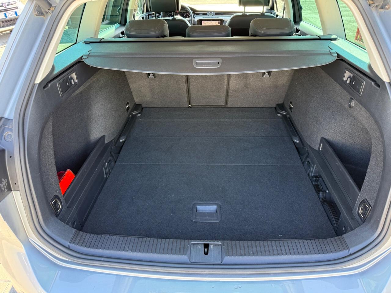 Volkswagen Passat Variant 2.0 TDI SCR 190 CV DSG Executive BMT