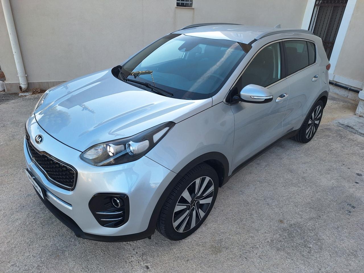 Kia Sportage 1.7 CRDI 2WD "NAVI" 127000 KM 2016