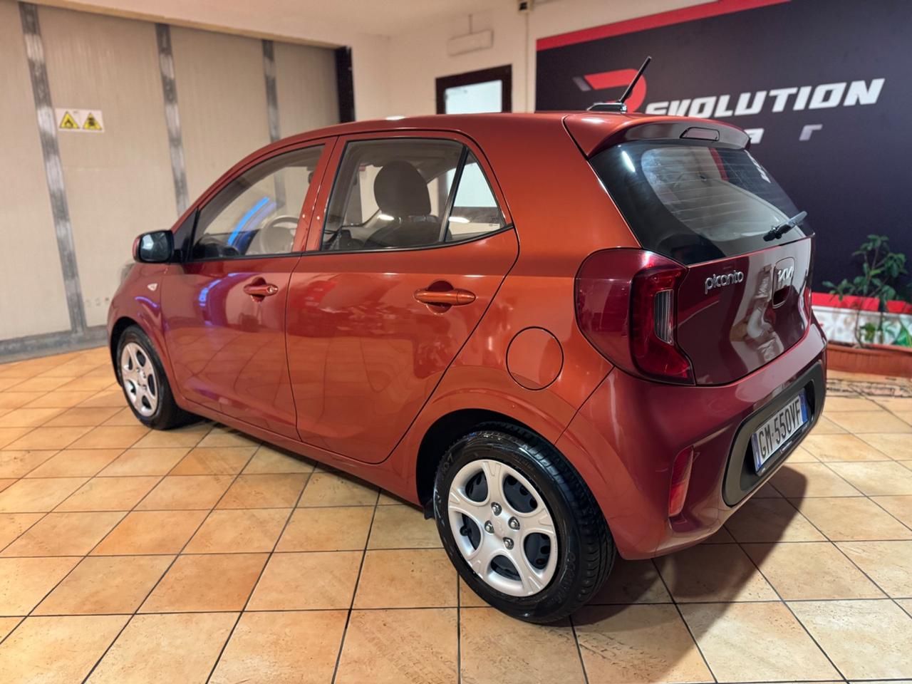 Kia Picanto 1.0 12V 5 porte Urban - NEOPATENTATI