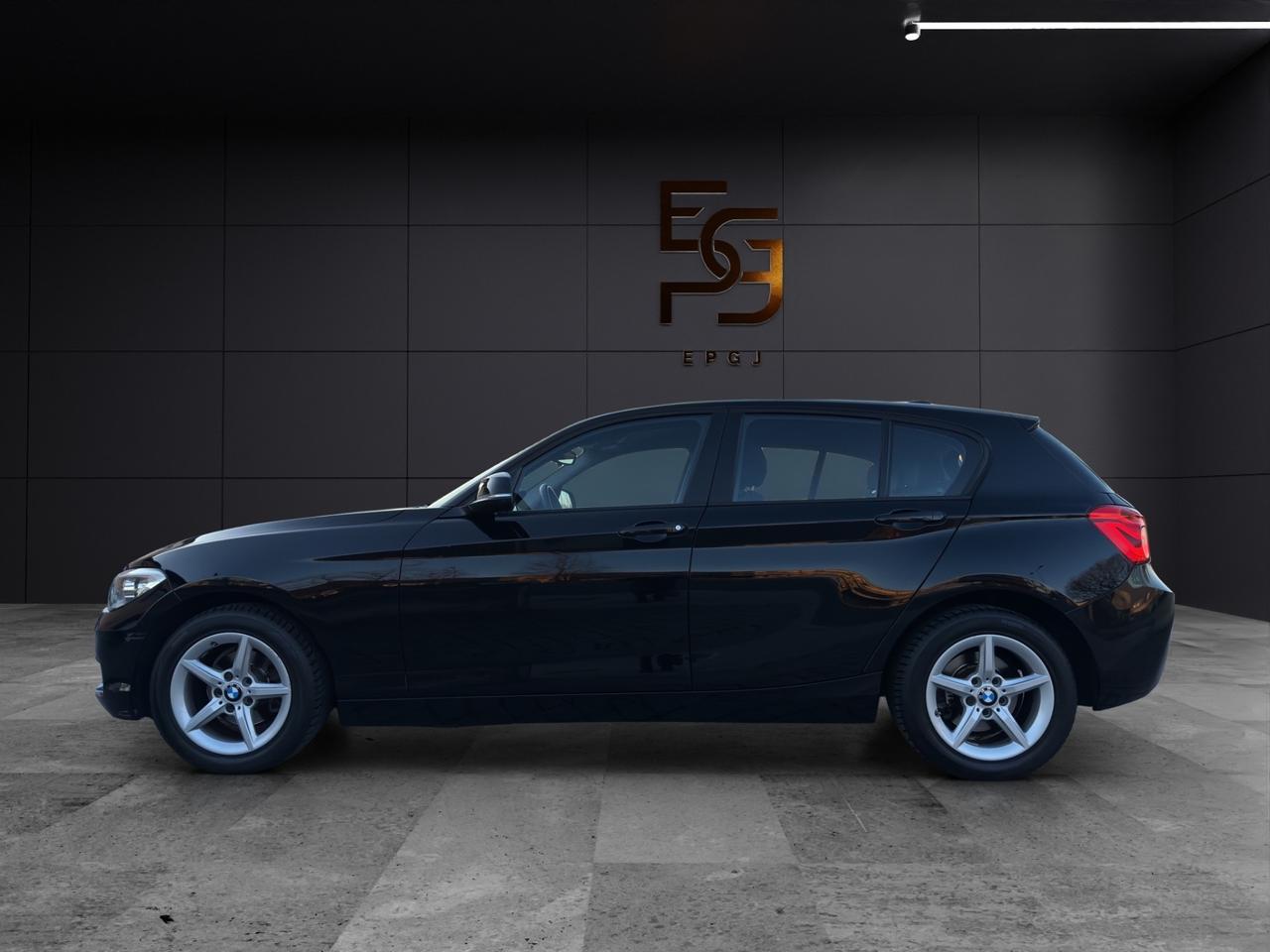 Bmw 116 116d 5p. Advantage