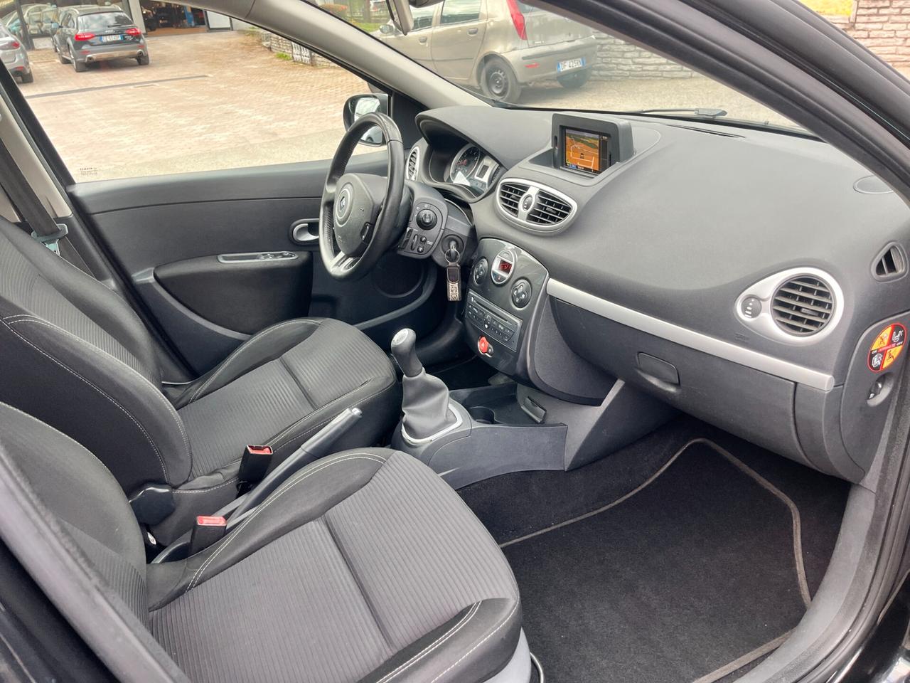 Renault Clio 1.2 16V 5 porte Dynamique