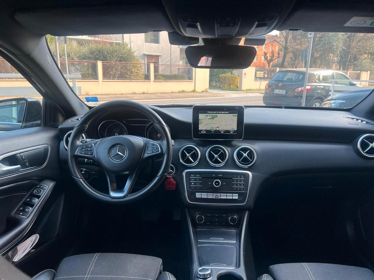 MB CLASSE A 180D AUTOM PREMIUM NEOP UNIPROP