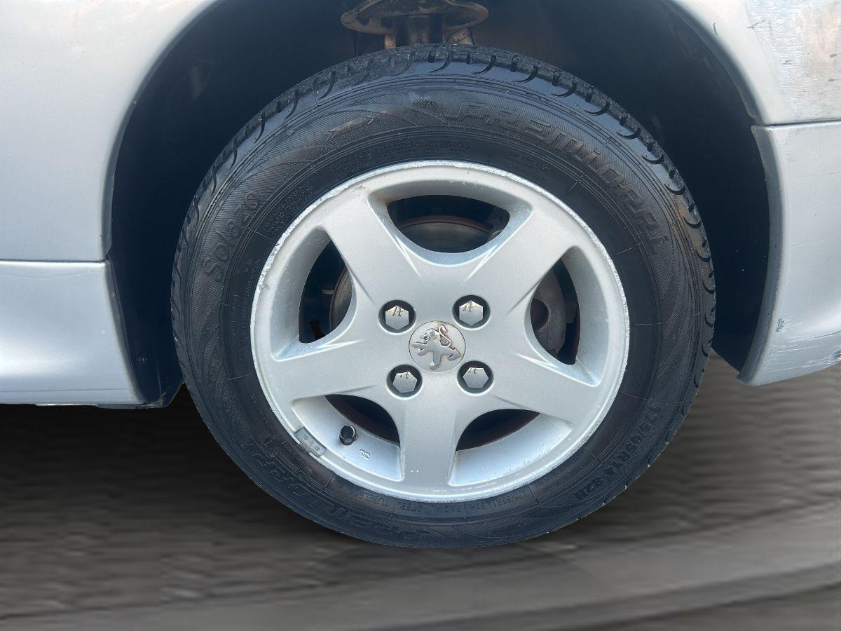 PEUGEOT - 206 - 1.4 HDi 68CV 3p . XS
