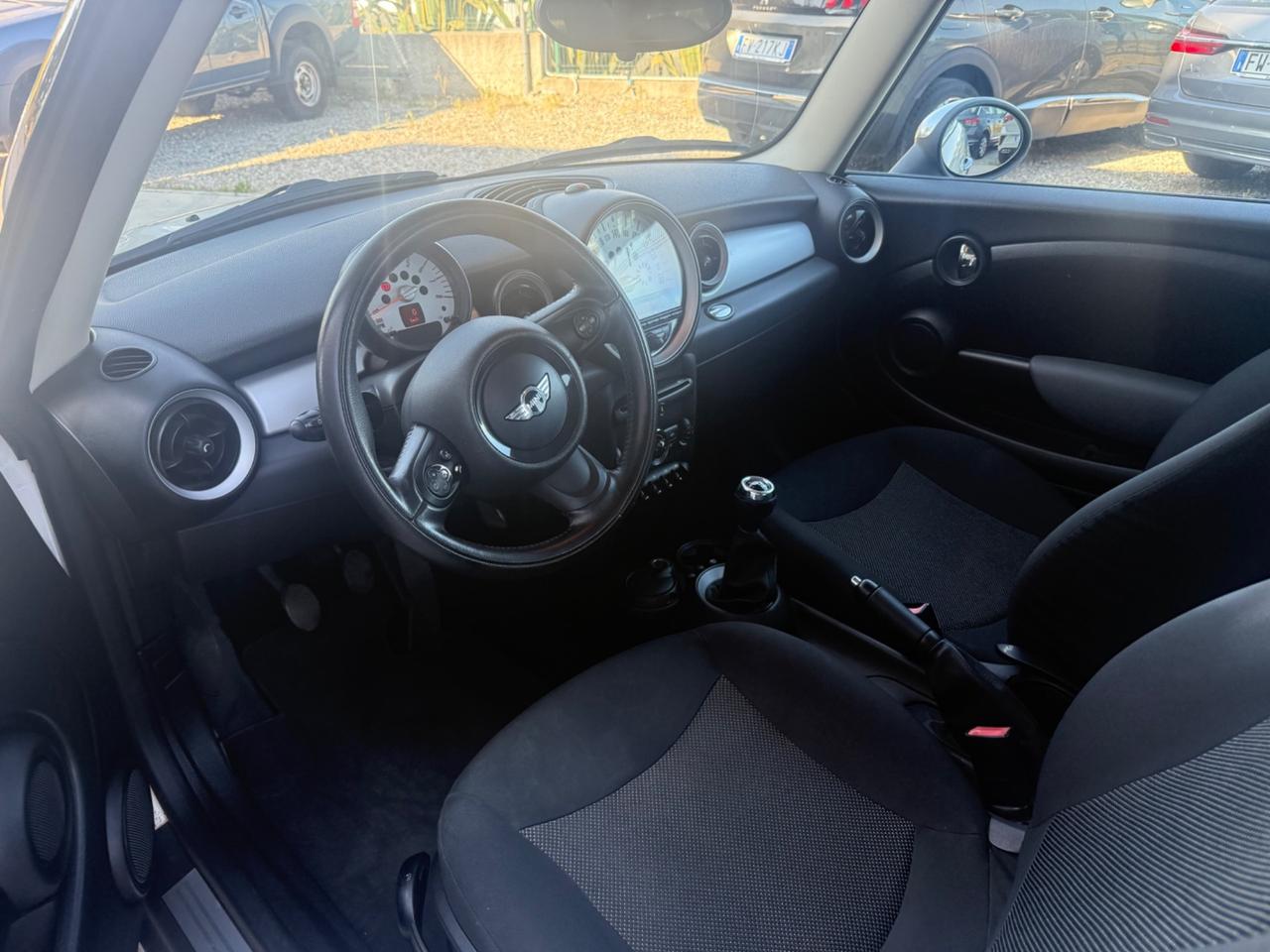 Mini 1.6 16V One (55kW)