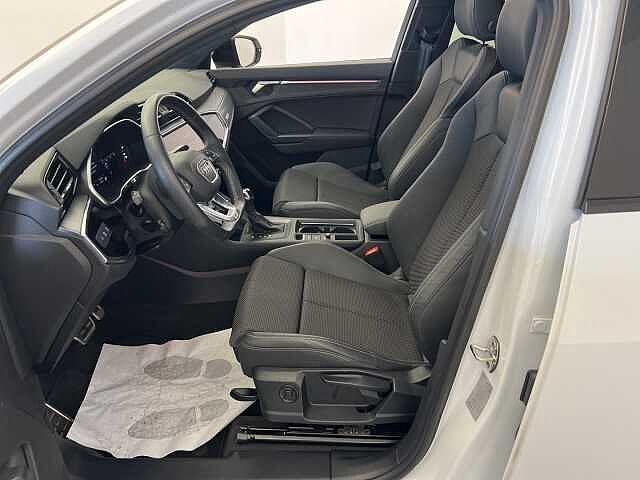 Audi Q3 SPB 35 TFSI S-tronic Identity Black