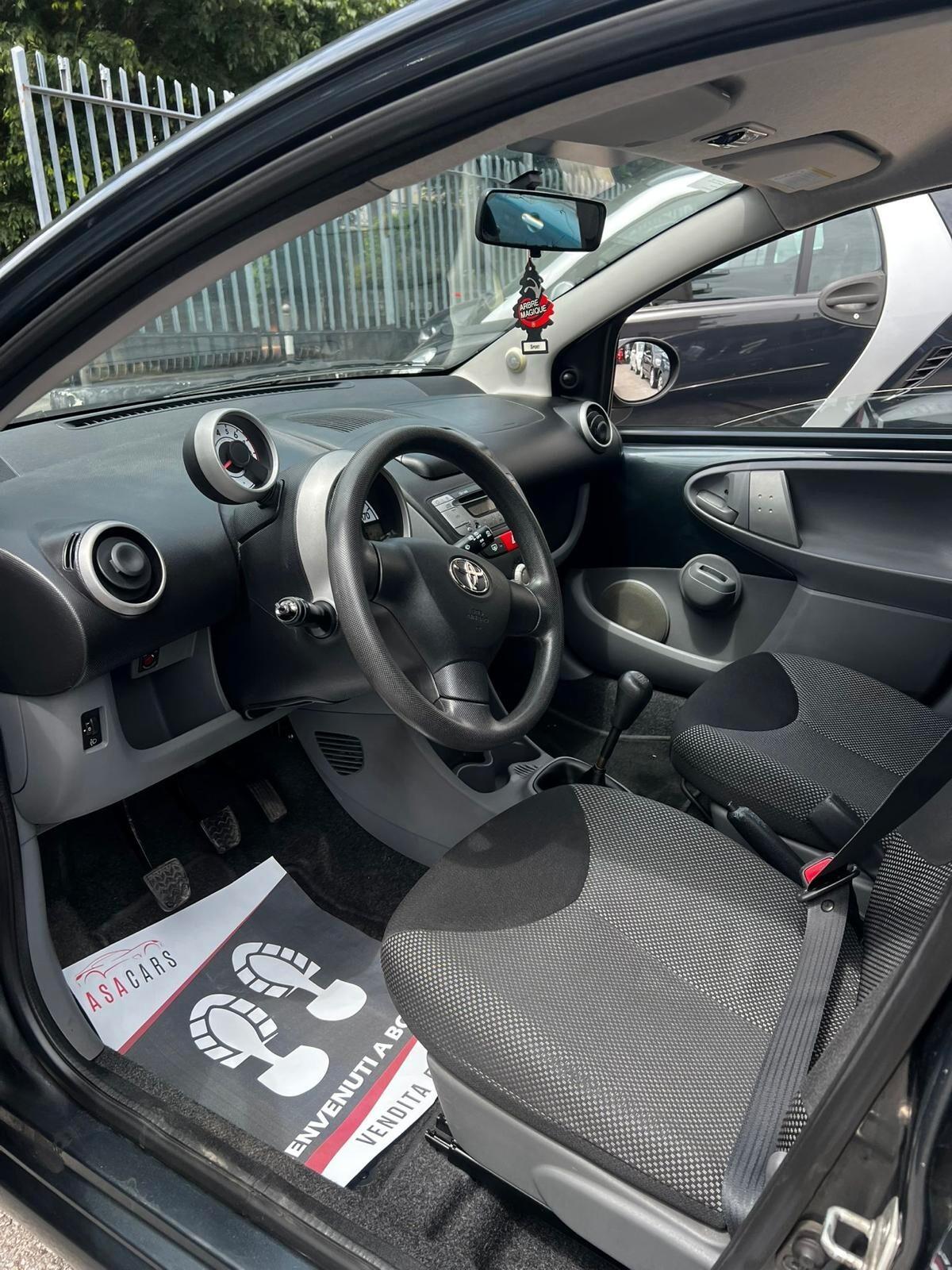 Toyota Aygo 1.0 12V VVT-i 5 porte