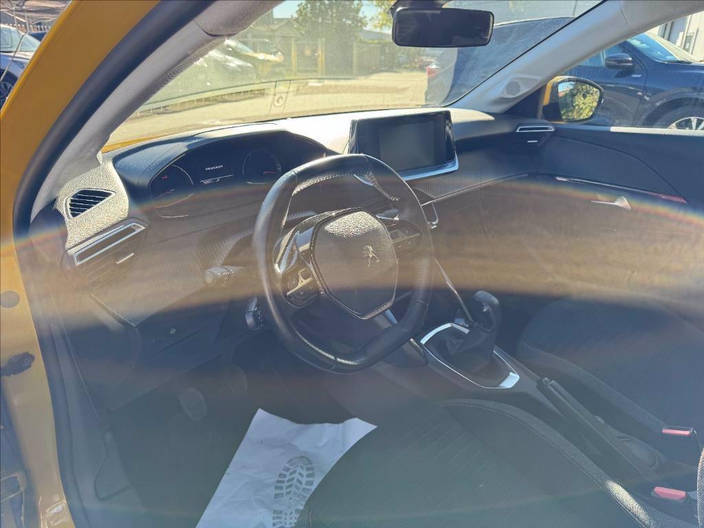 PEUGEOT 208 Active del 2020