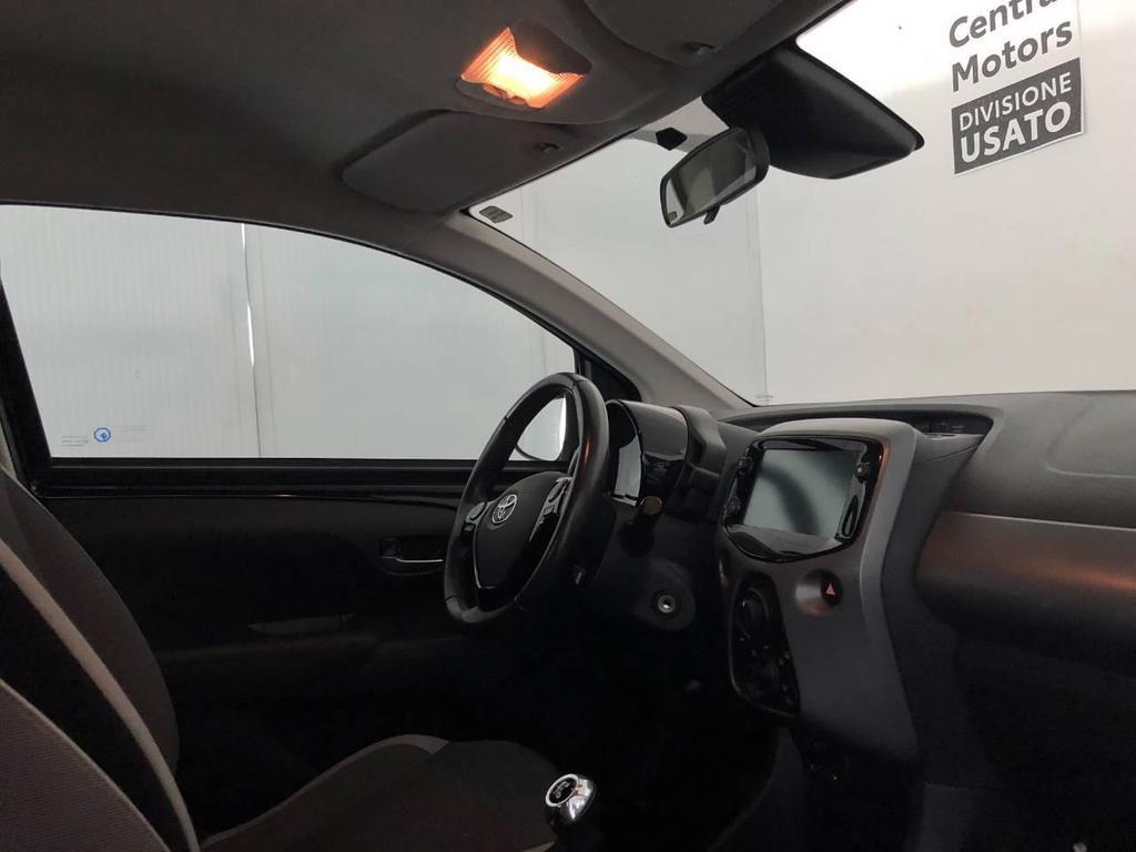 Toyota Aygo 5 Porte 1.0 VVT-i x-play