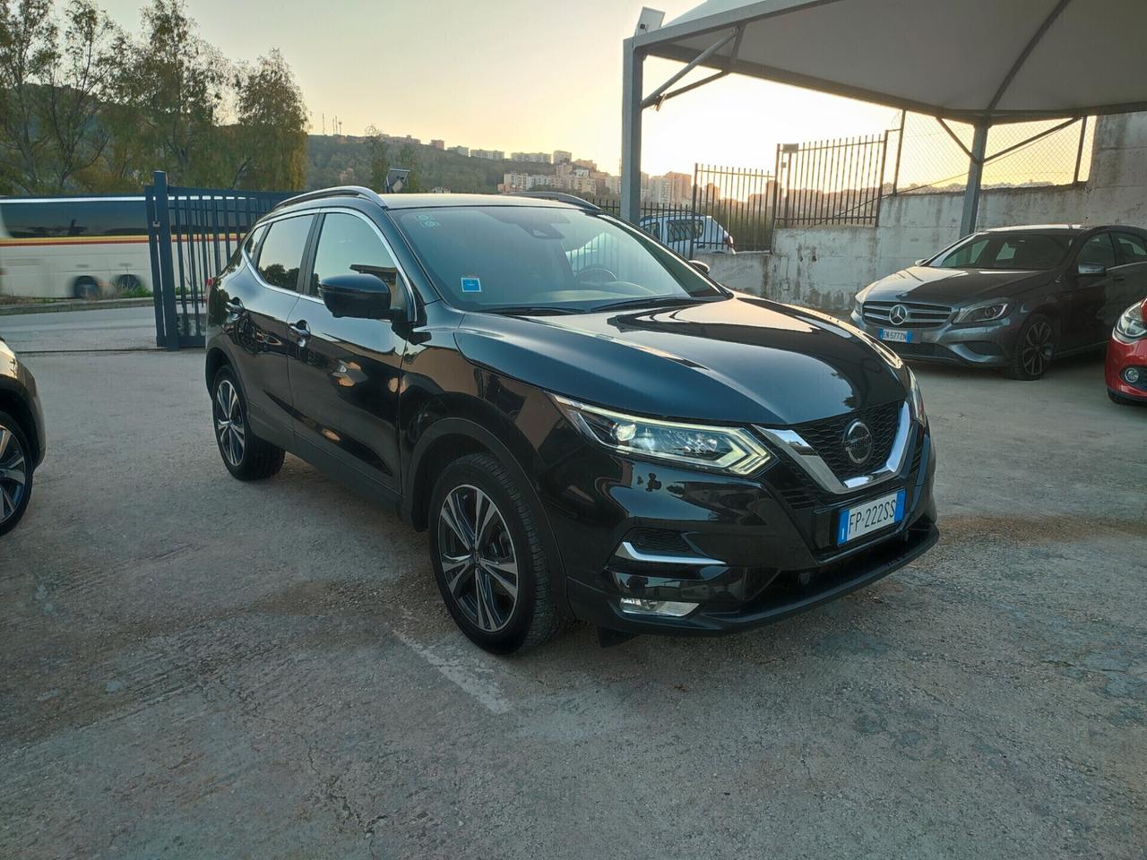 Nissan Qashqai Tekna - TETTO PANORAMICO -