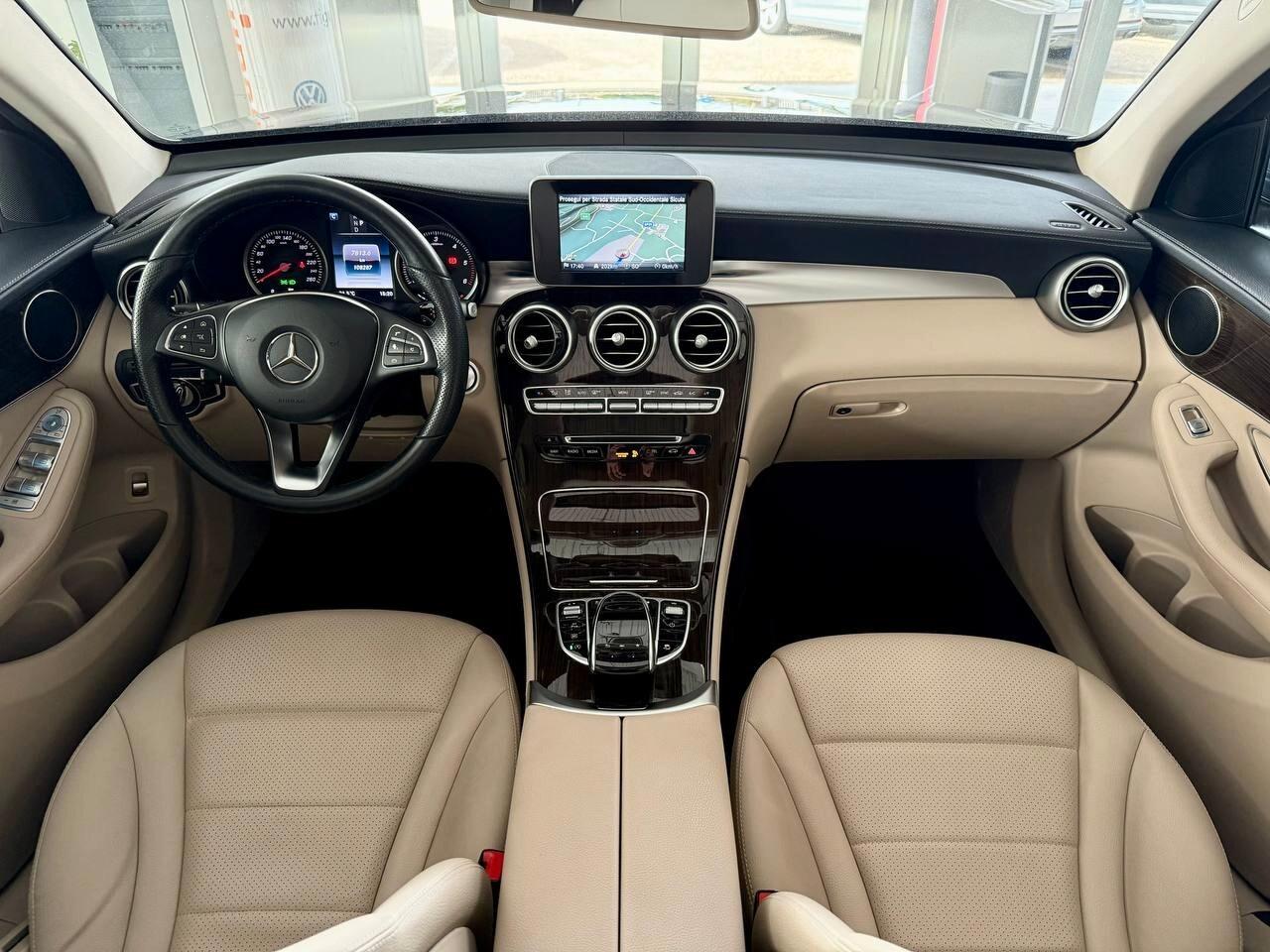 MERCEDES GLC 250 D 4MATIC MOD. PREMIUM CON TETTO PANORAMICO ED APRIBILE