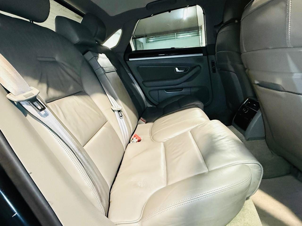 Audi A8 3.0 V6 TDI F.AP.*233 CV*UNIPRO*