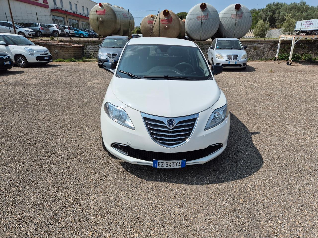 Lancia Ypsilon 1.2 69 CV 5 porte Gold