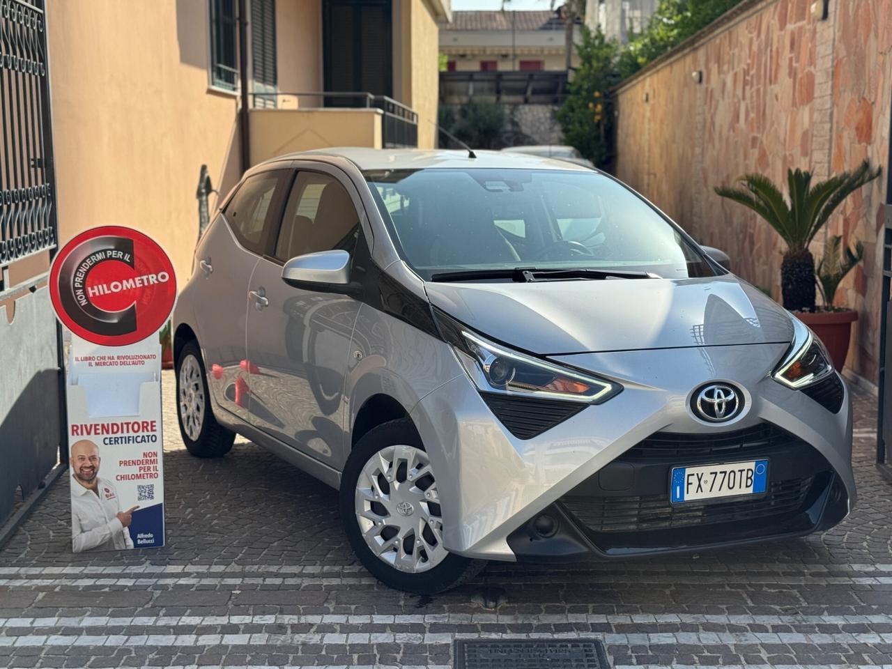 Toyota Aygo 1.0 VVT-i 72 CV 5 porte x-play