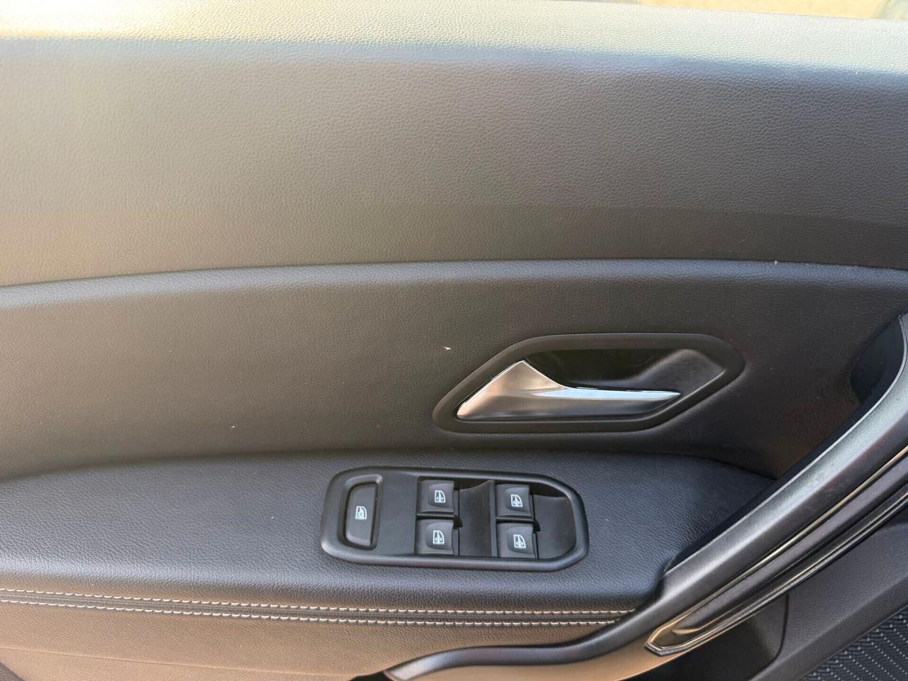 Dacia Duster 1.0 TCe 100 CV ECO-G 4x2 15th Anniversary