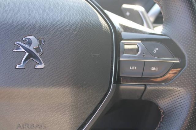Peugeot 3008 II 1.5 bluehdi GT s&s 130cv AUTO con Navi e CarPlay