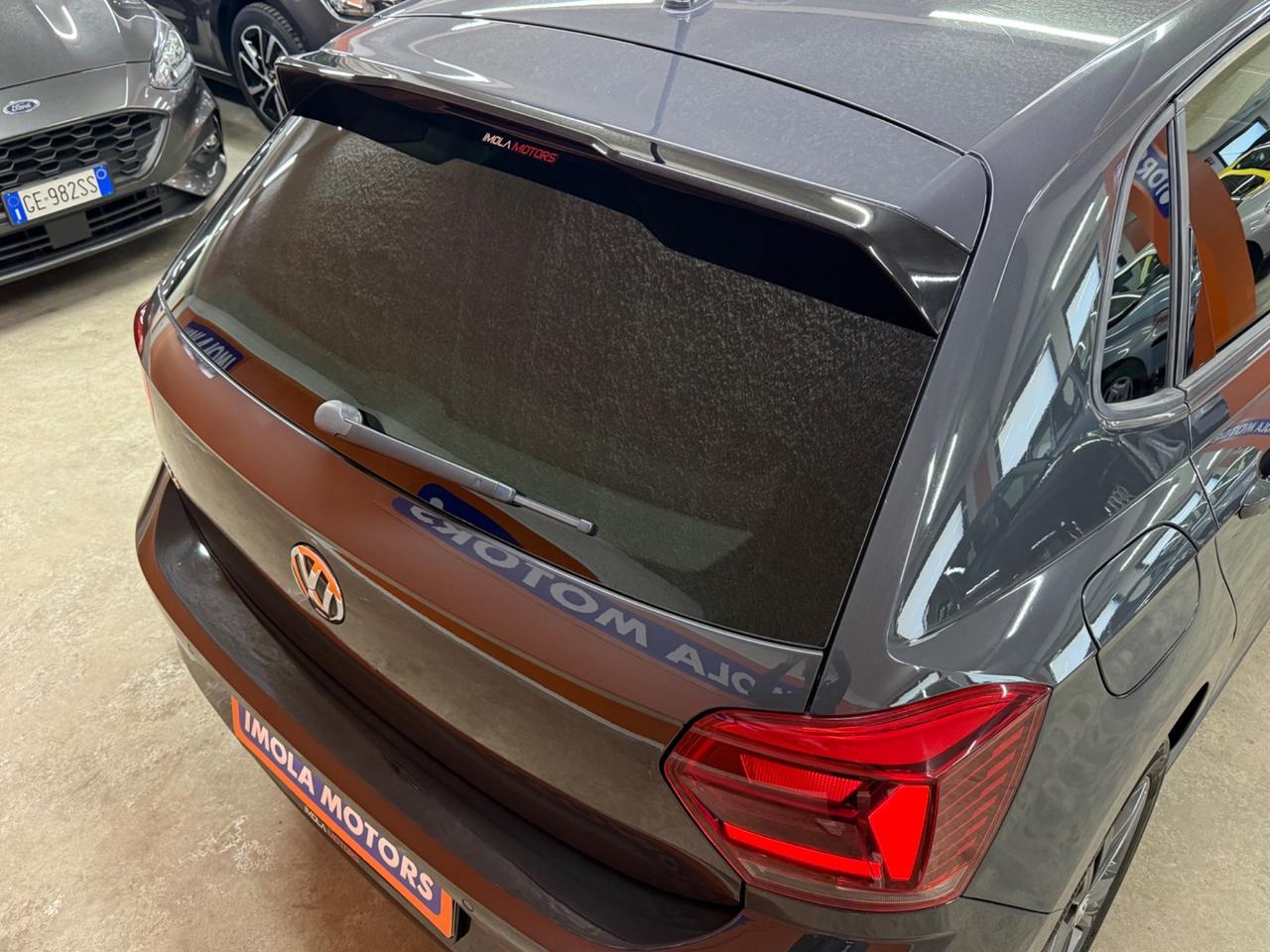 Volkswagen Polo 1.0 TSI DSG 5p. R-Line Cambio Automatico