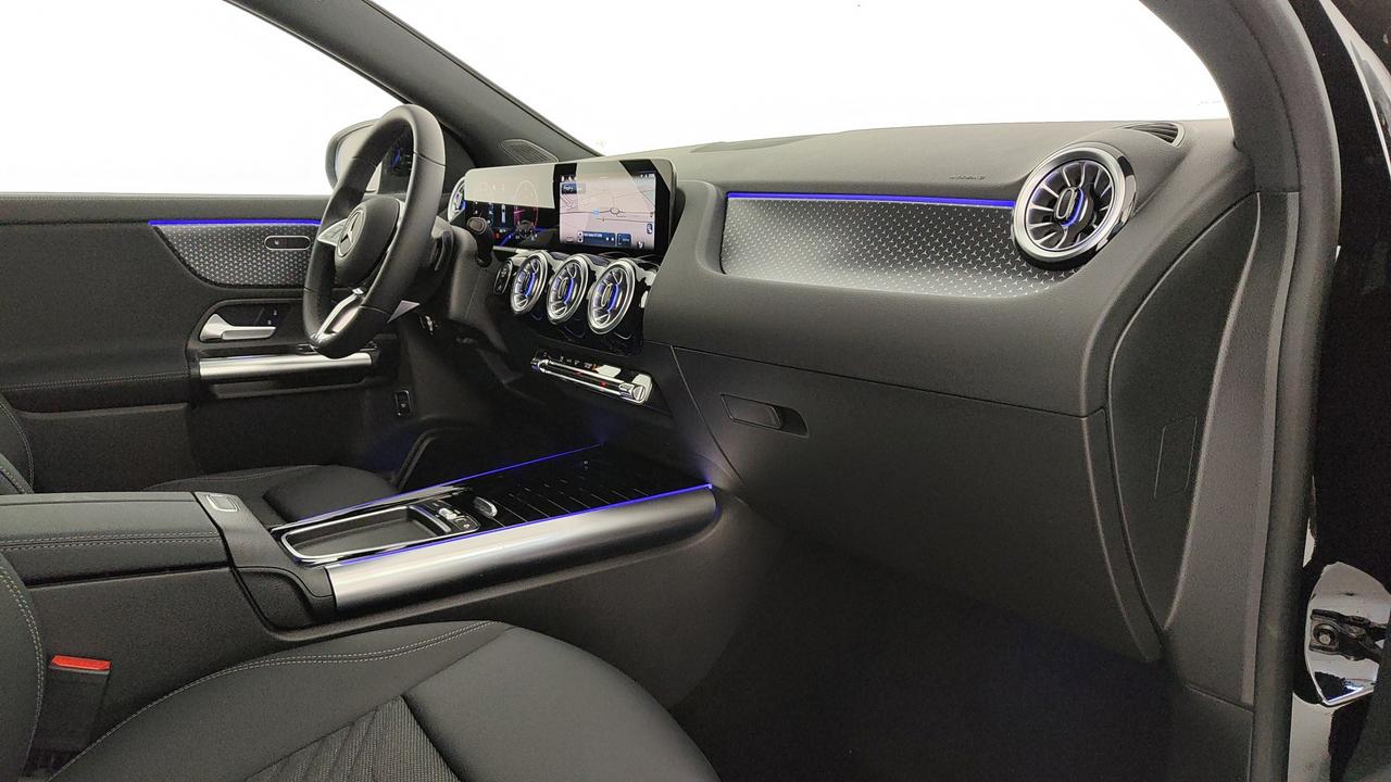 Mercedes-Benz GLA 200 d automatic