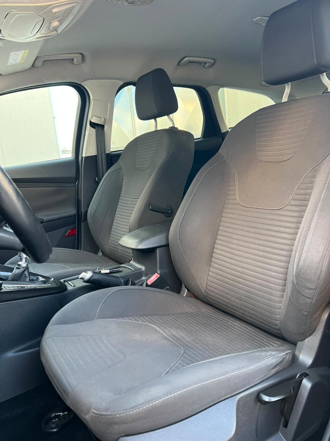 FORD FOCUS 1.5 TDCi 120 CV SW 2015!!! FULL OPTIONAL!!!