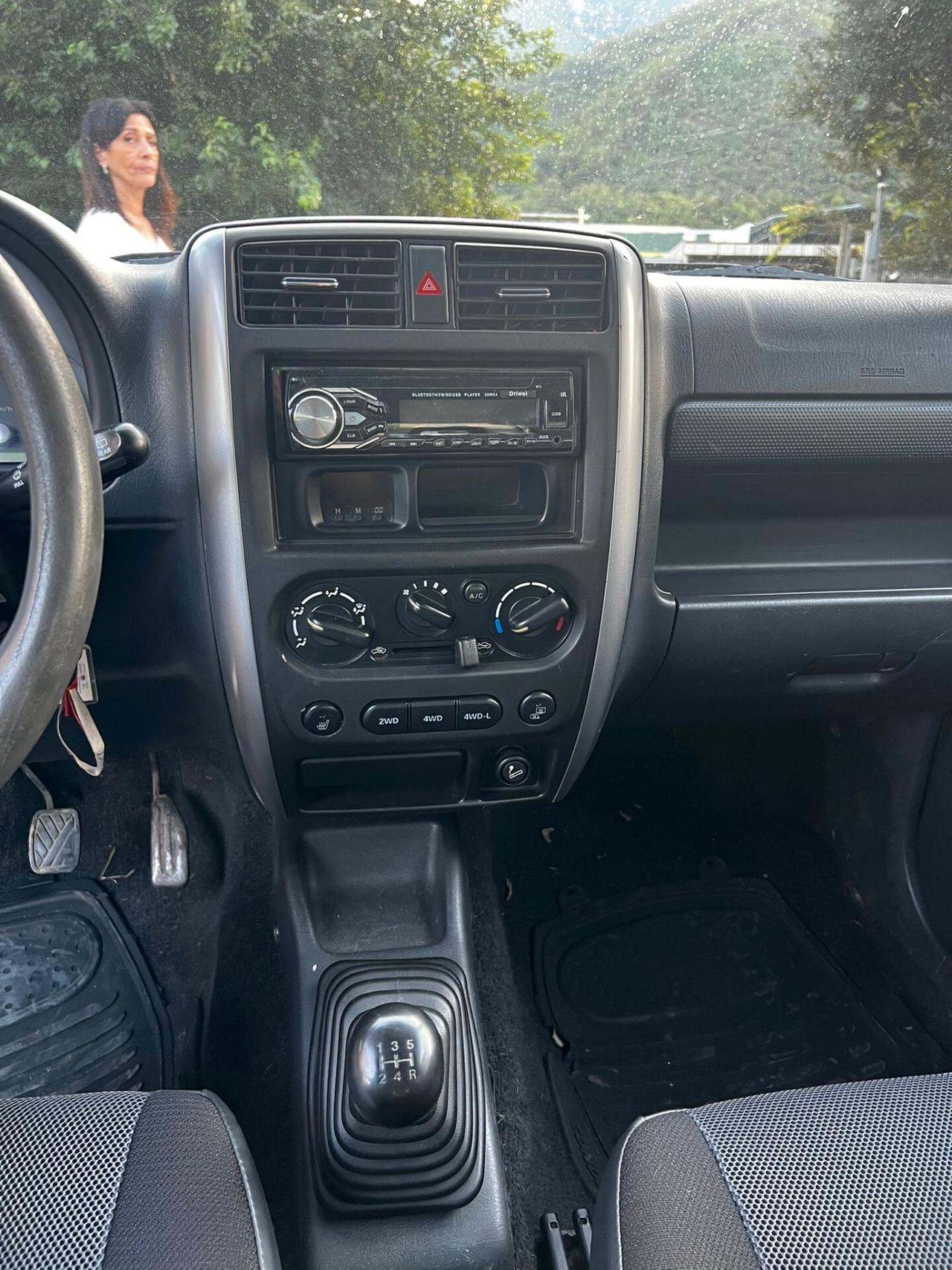 Suzuki Jimny 1.3i 16V cat 4WD JLX