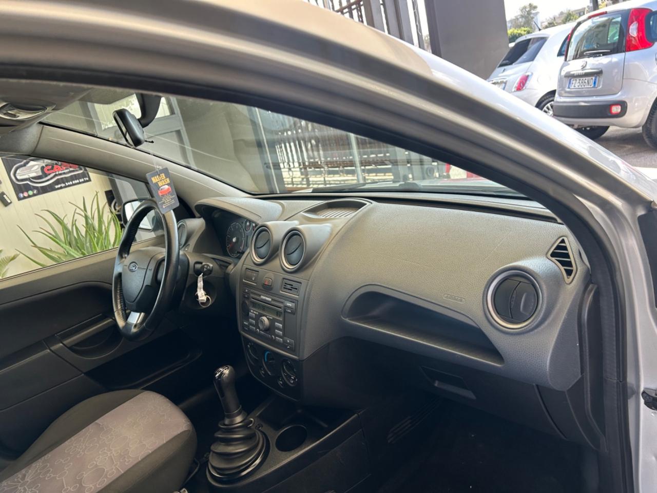 Ford Fiesta 1.4 TDCi 5p. Ghia