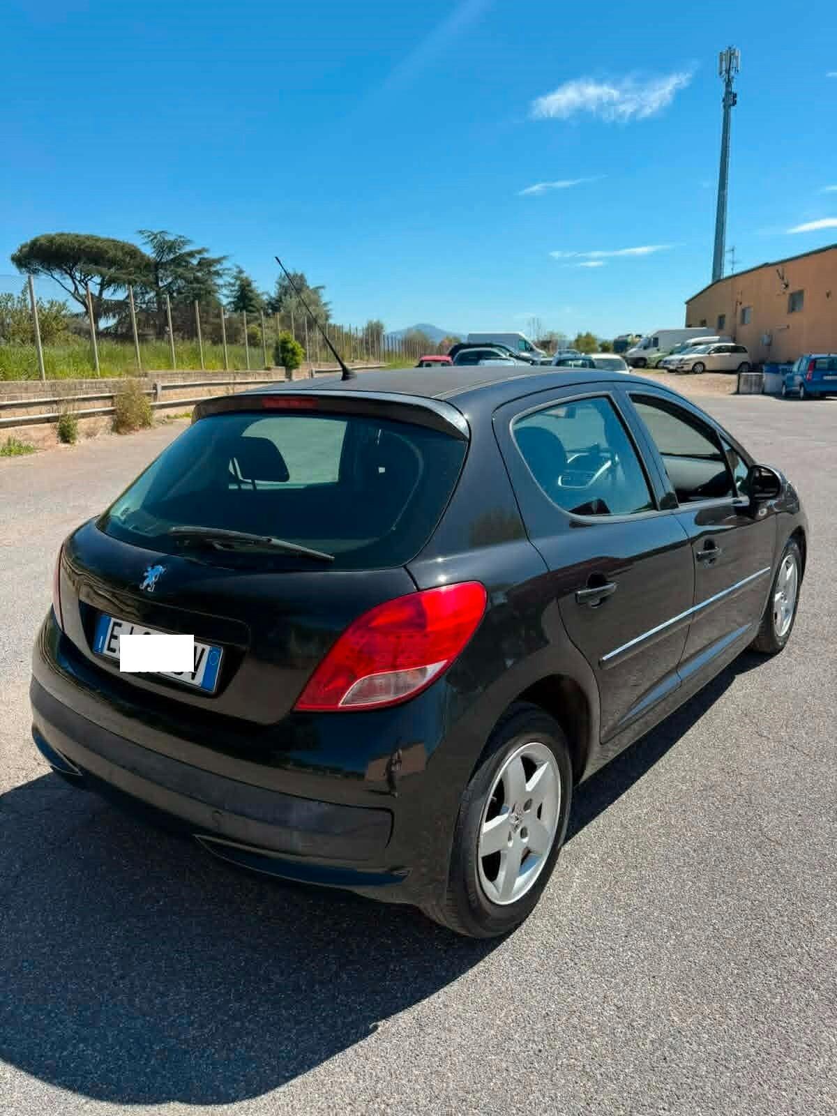 Peugeot 207 1.4 GPL