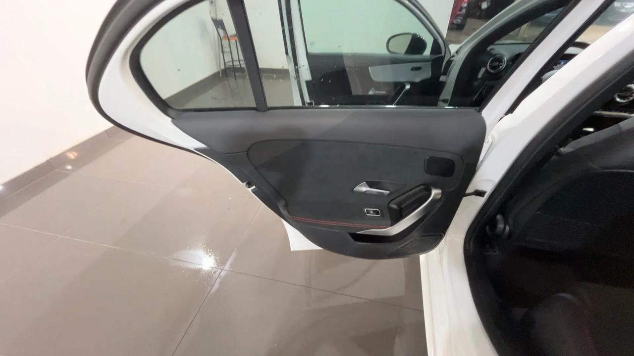 Mercedes-benz A 200 d Automatic AMG Line Premium