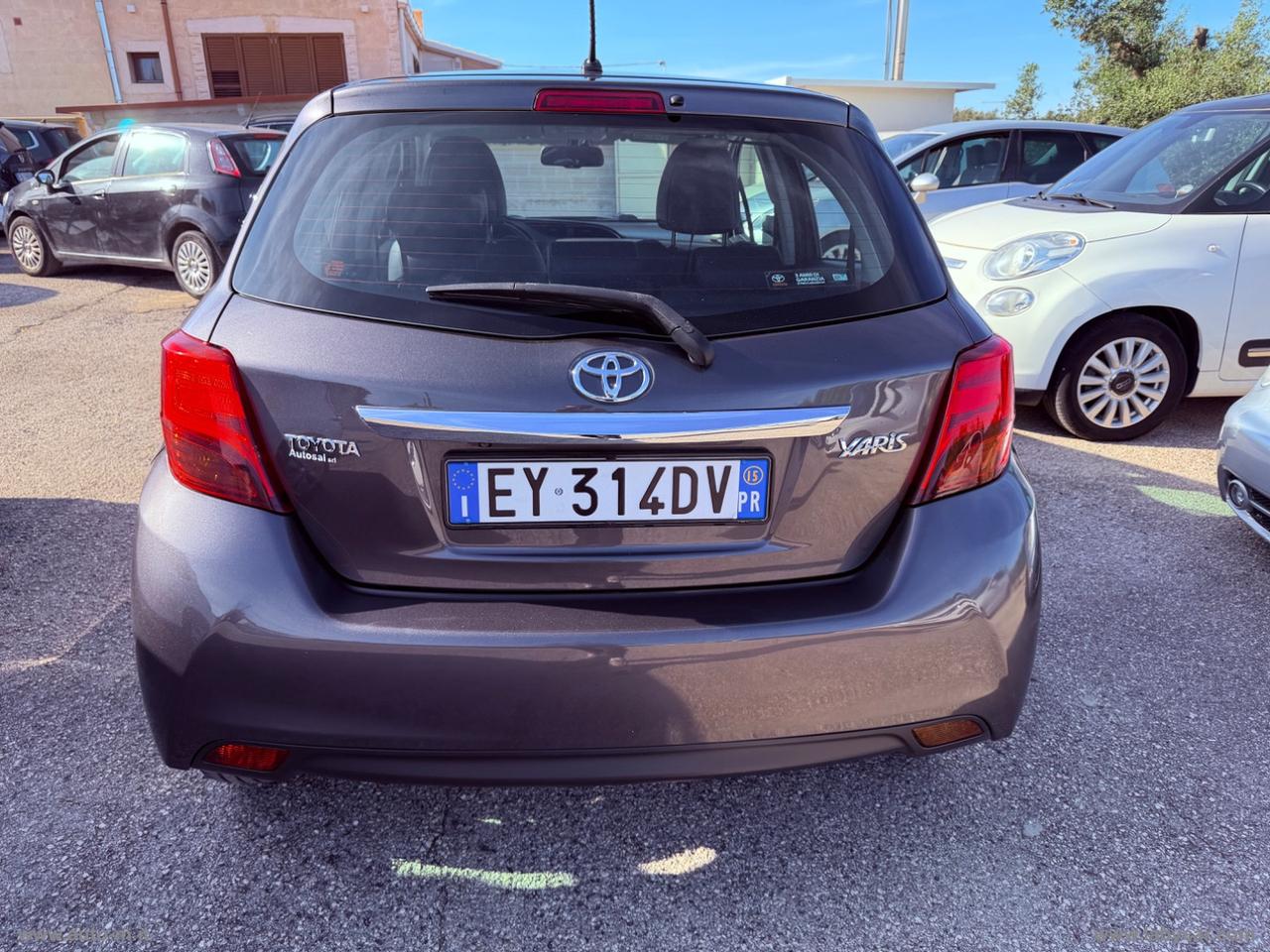 TOYOTA Yaris 1.4 D-4D 5p. Lounge