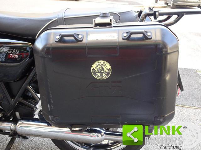 TRIUMPH Bonneville T100 Black Black Special Edition