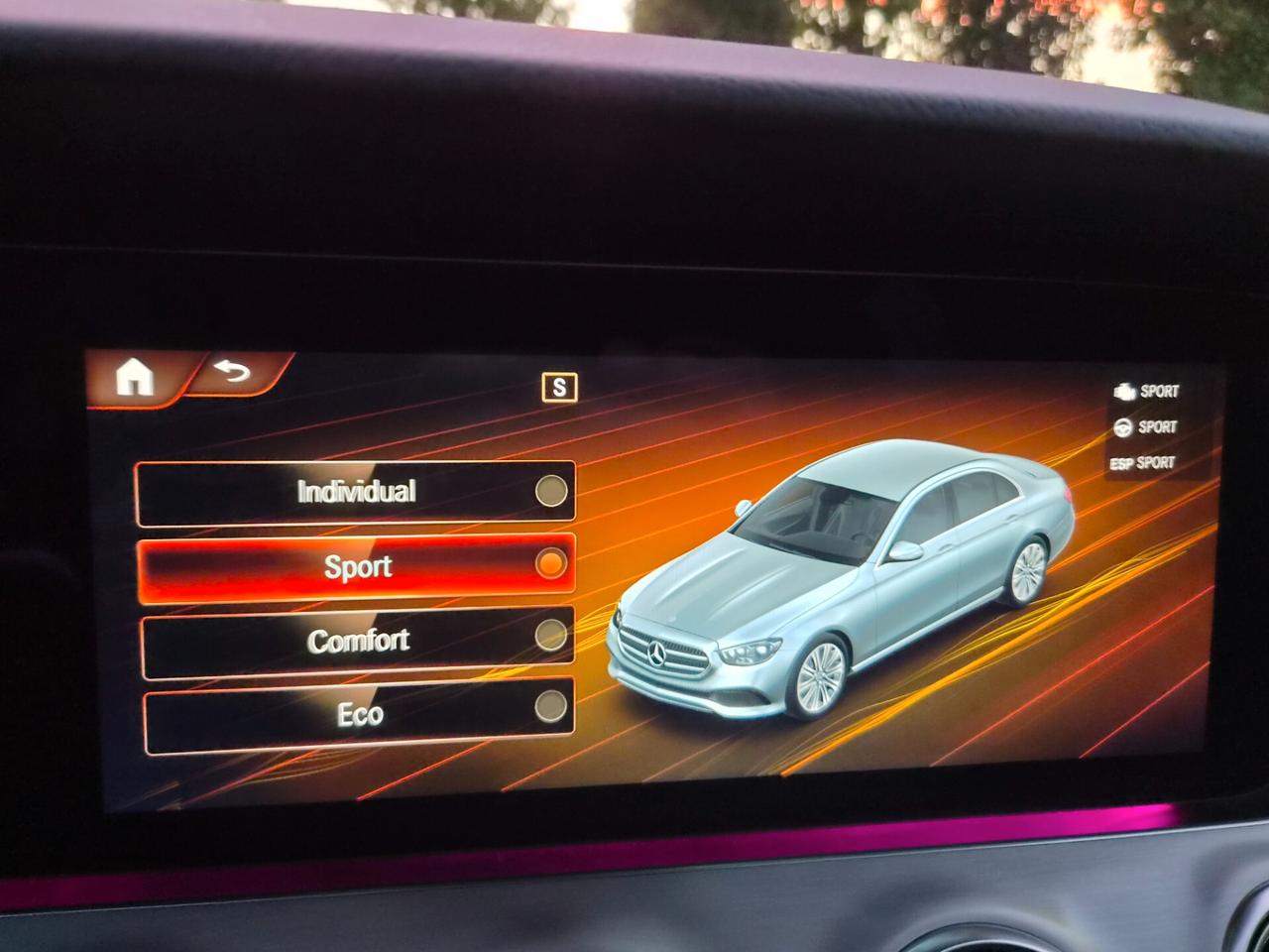 Mercedes-benz E 220 d Mild hybrid 130.000KM